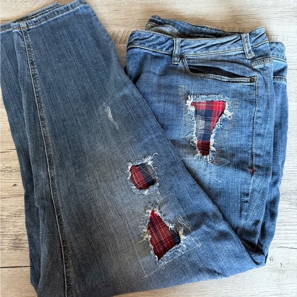 Lane Bryant Denim - Lane Bryant Woman’s Plus Size Distressed Jeans Straight Leg 28W